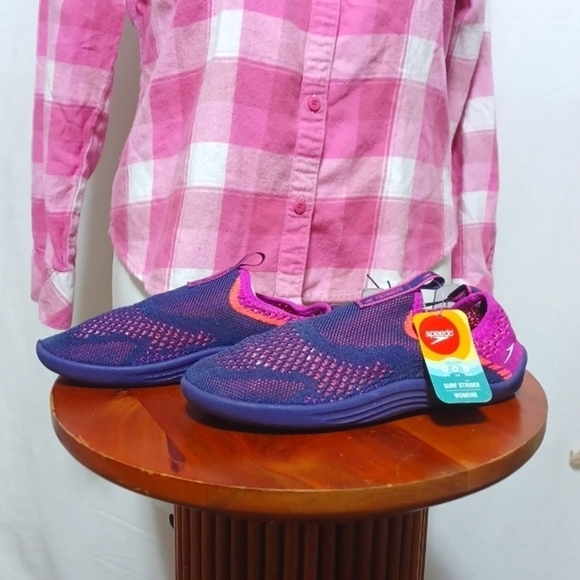 SPEEDO SURF STRIDER WOMENS SIZE S IN A BEAUTIFUL PURPLE AND PINK COLOR 💜 💕 - Picture 1 of 6